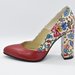 Pantofi rosii cu model floral