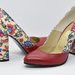 Pantofi rosii cu model floral